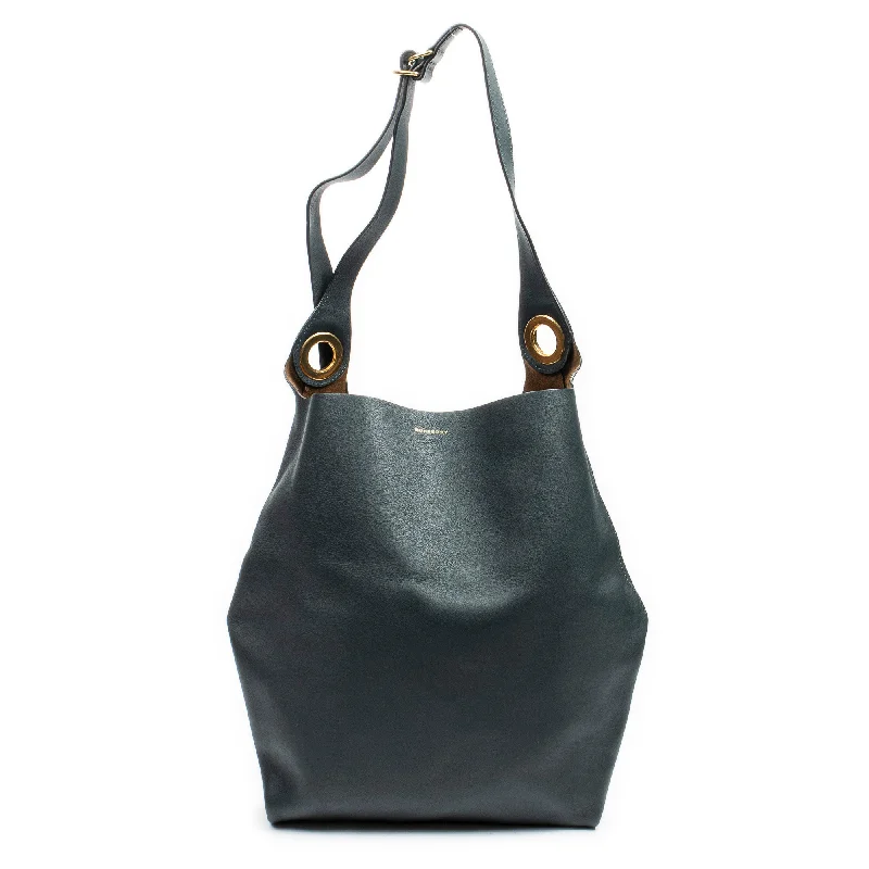 Medium Grommet Hobo